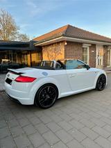 Audi TT Roadster 2.0  S tronic-QUATTRO-Sline-B&O-LED - Audi TT: Sline