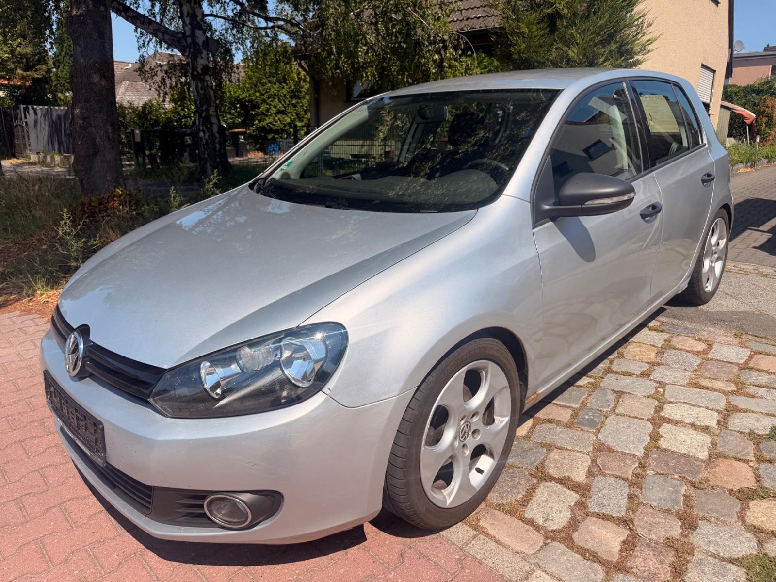 Volkswagen Golf VI 1.6i Trendline KLIMAAUT+17"ALU+SPORTAUSP