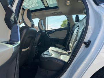 Volvo XC60 - 12