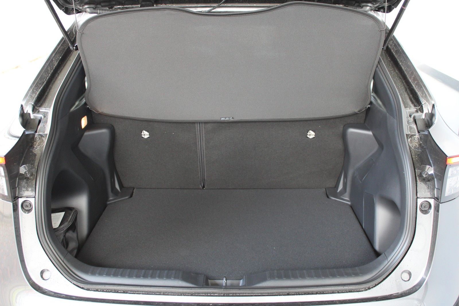 Fahrzeugabbildung Toyota Yaris Cross Hybrid Teamplayer + Winter-/Safety-P