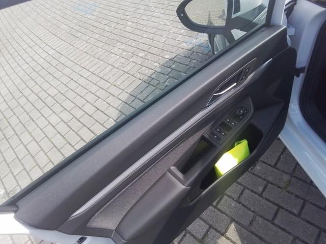 Volkswagen Golf VIII Variant TSI LED AHK ACC PDC SH LM, миниатюра 20