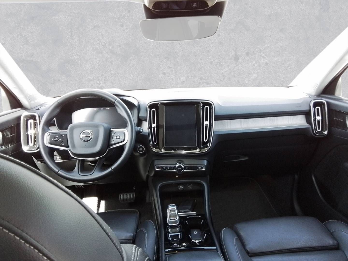 Fahrzeugabbildung Volvo XC 40 Inscription B4 AWD