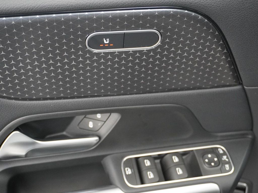 Mercedes-Benz B 180 180d Luxury Line