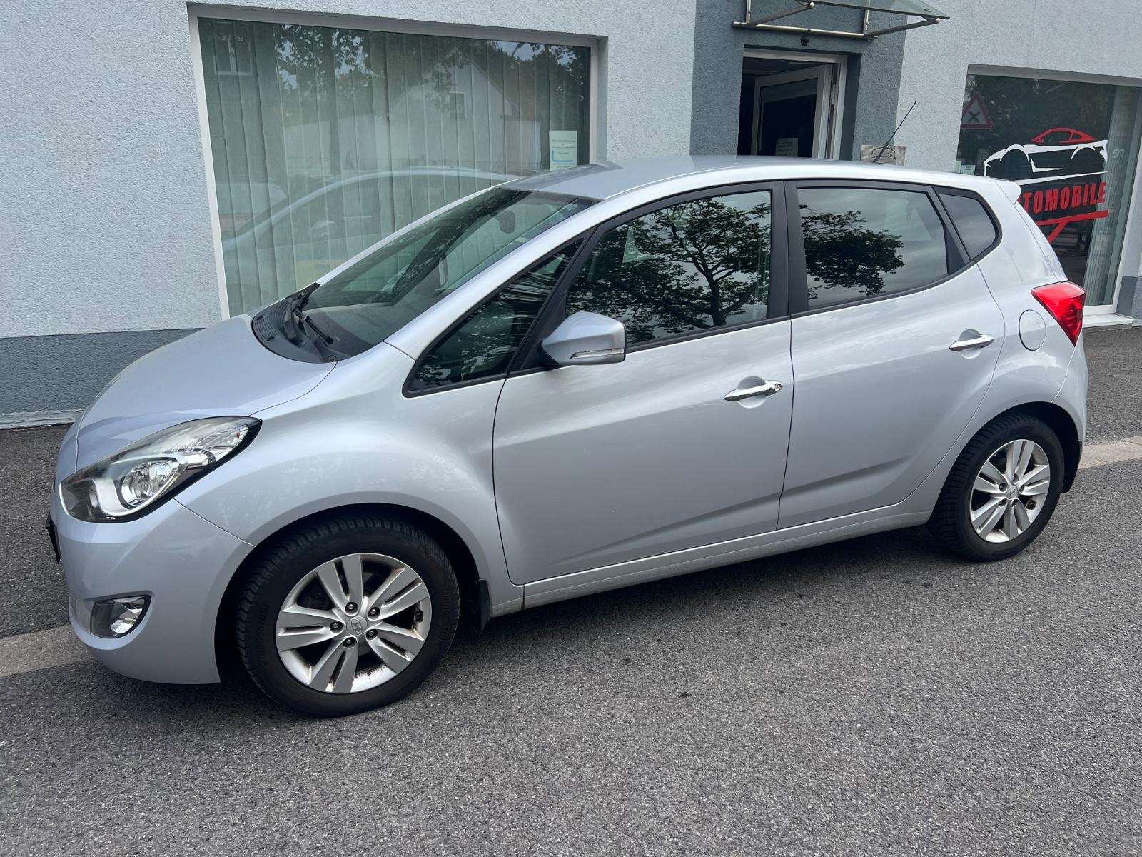 Hyundai ix20 2011 — photo 6