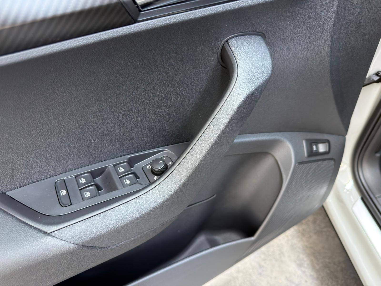 Skoda Karoq Sportline#5J.Gar#Matrix#360°#AHK#Navi#App