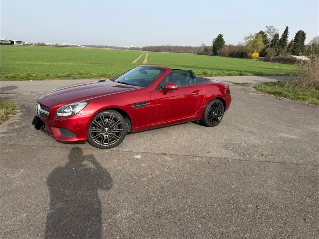 Image of Mercedes-Benz SLC 200