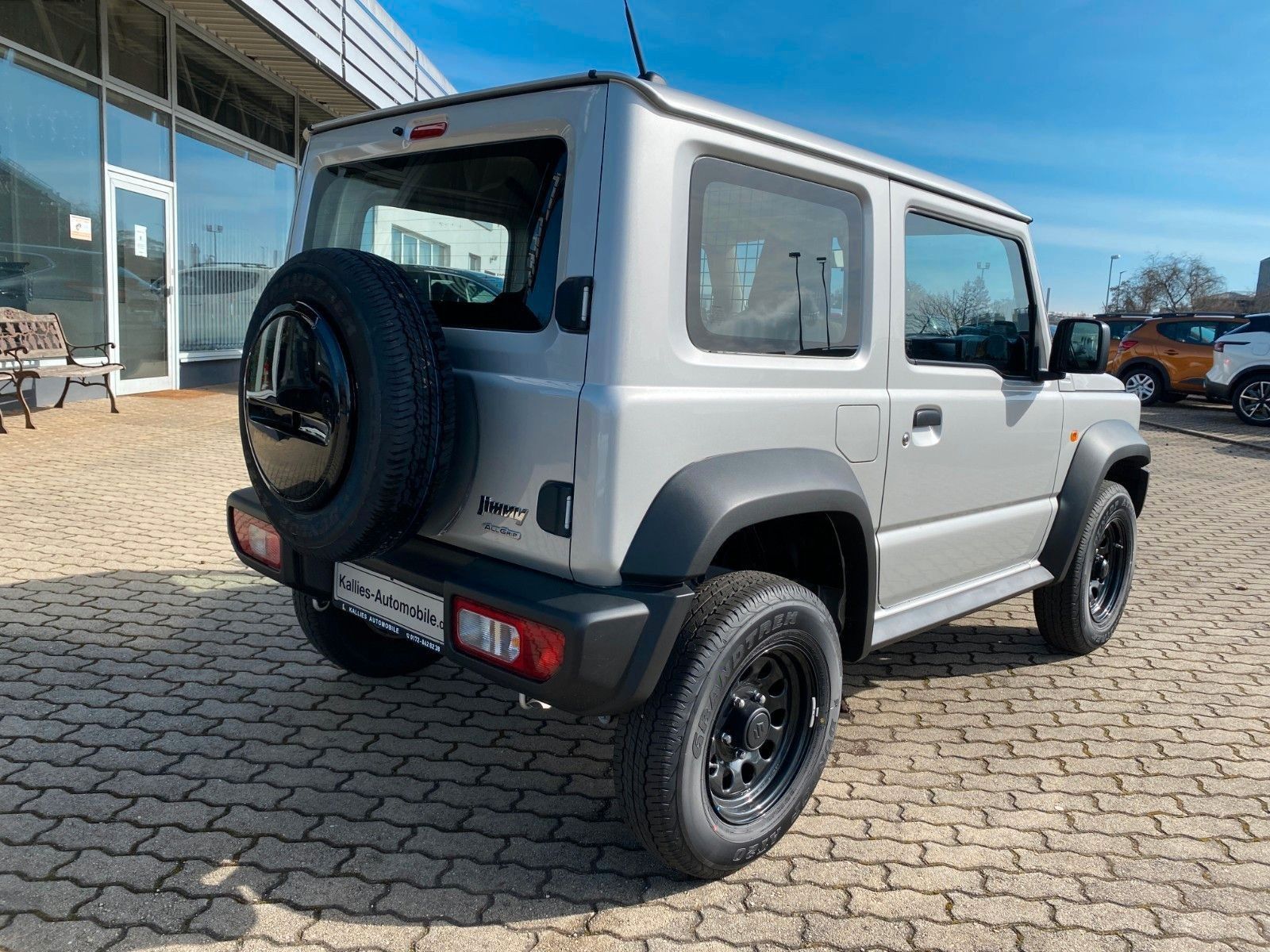 Fahrzeugabbildung Suzuki Jimny 1.5 4WD Allgrip KLIMA+SHZ+TEMPOM.+AHK