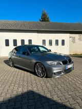 BMW E90 330d LCI M-Paket - BMW 330: 330d E90