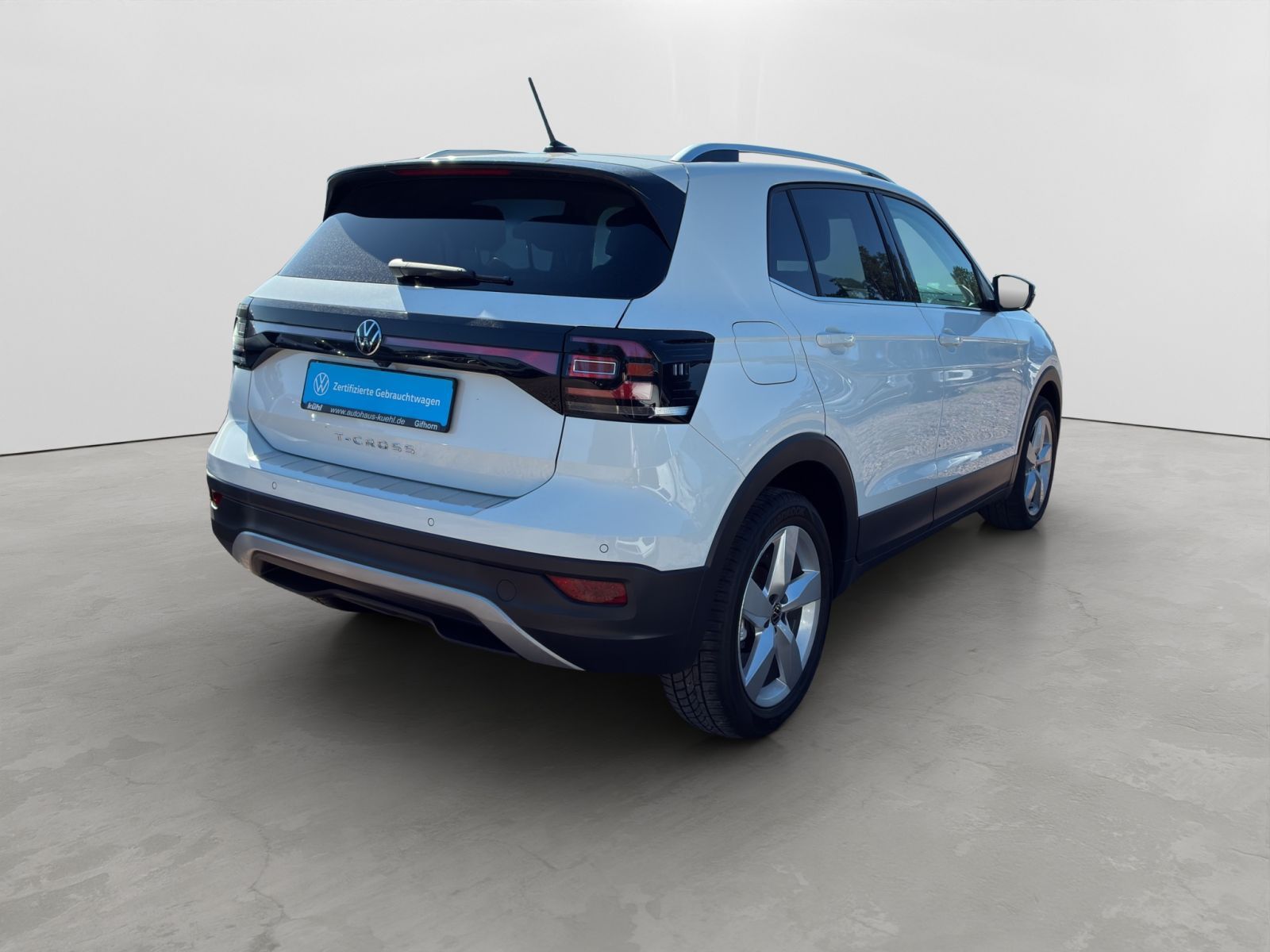 Volkswagen T-Cross 1.0 TSI DSG Style LED ACC Kamera App Nav foto 4