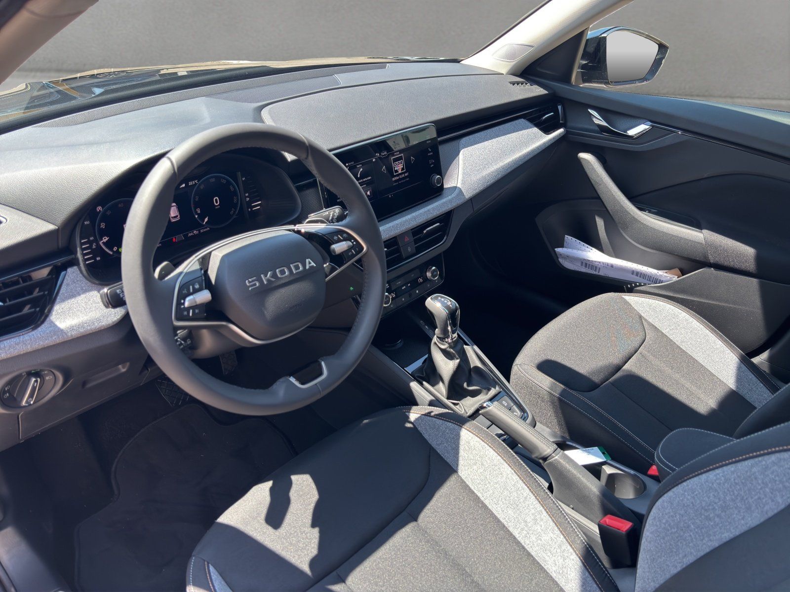 Fahrzeugabbildung SKODA Kamiq Balance DSG AHK+MATRIX+ACC+5JAHRE-GARANTIE