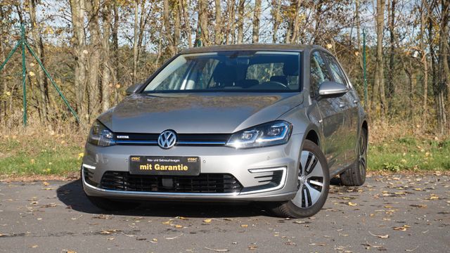 Volkswagen Golf VII  E-Golf LED ACC/Carplay/Navi/FrontAss