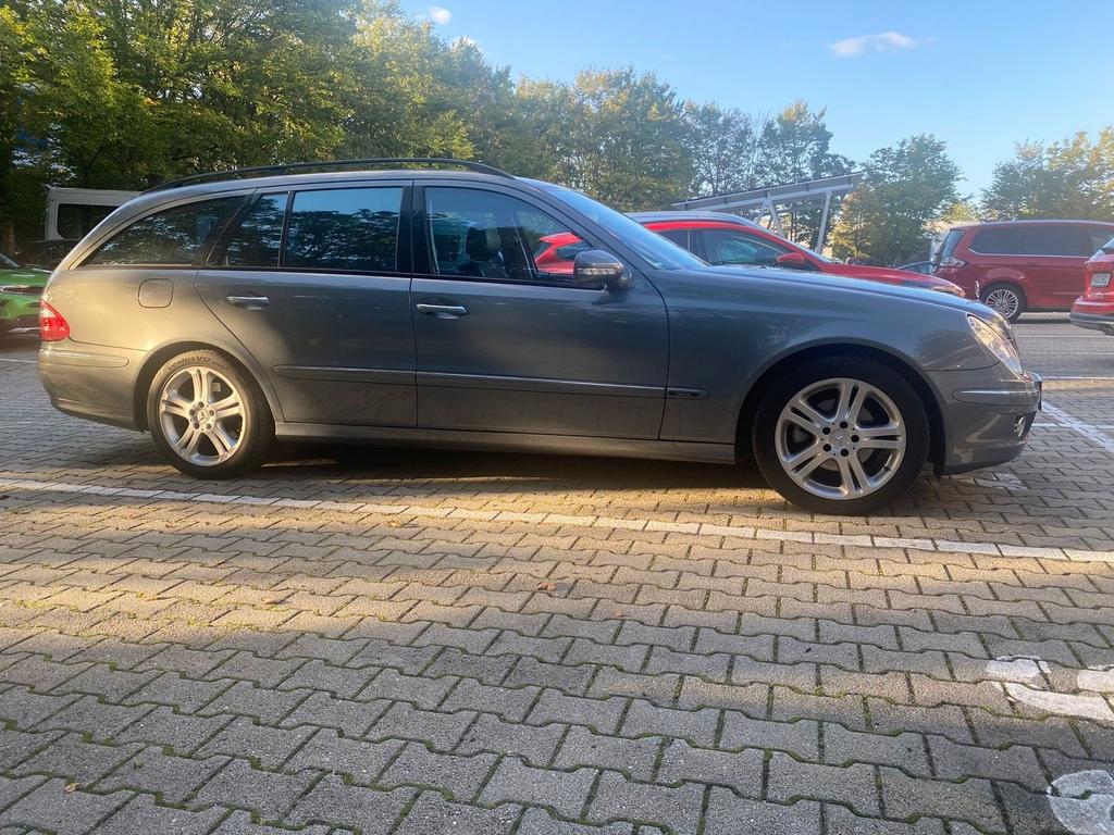 Mercedes-Benz E 280