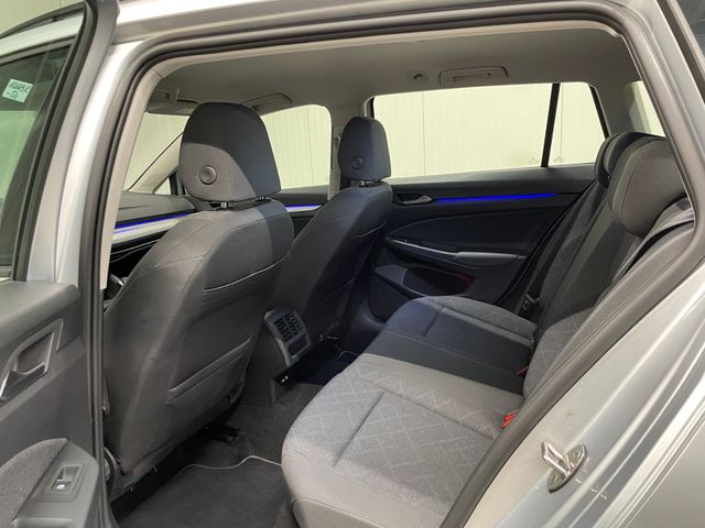 Golf VIII Variant Life 2.0 TDI NAVI ACC
