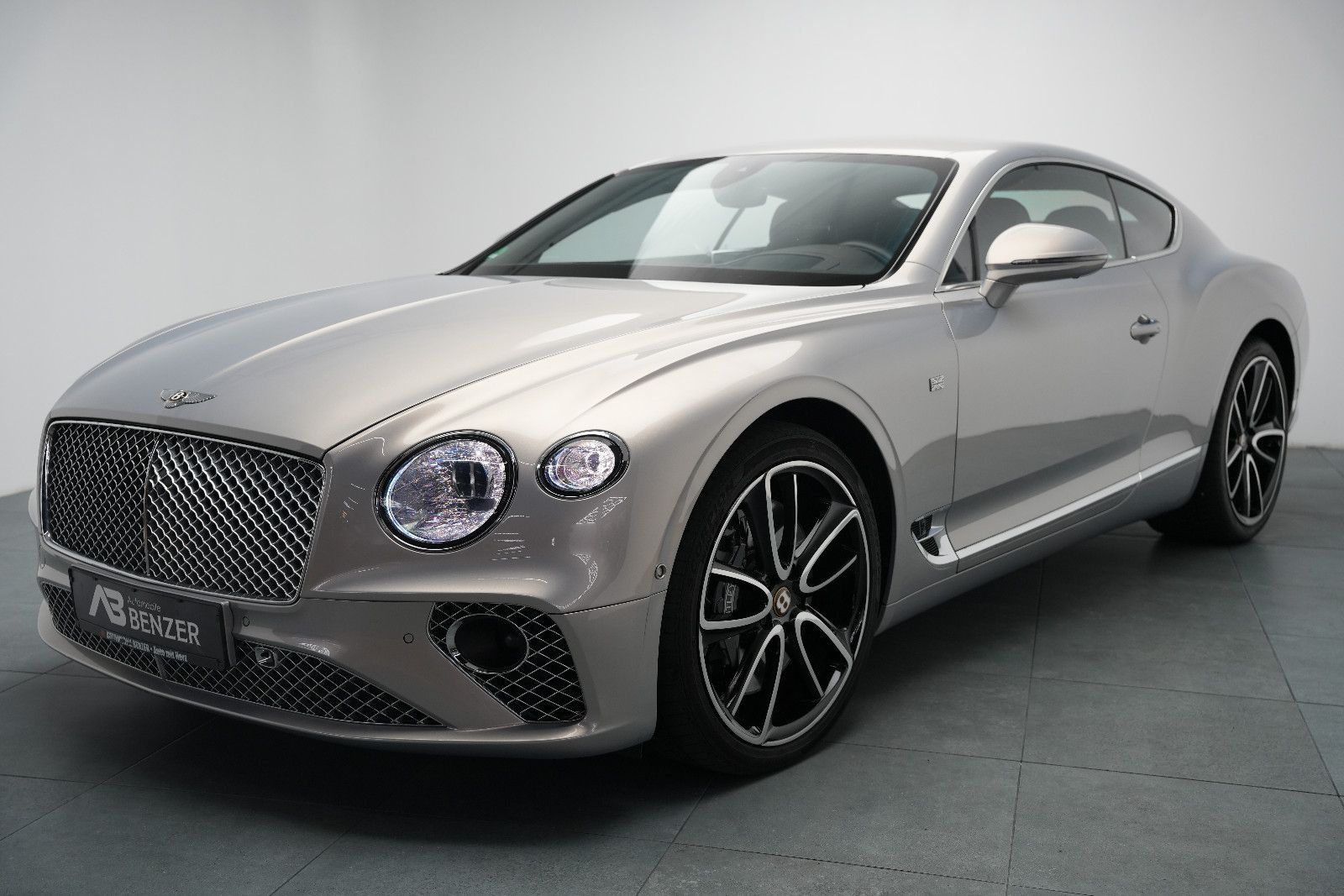 Fahrzeugabbildung Bentley Continental GT W12 First Edition *Rotation*B&O*
