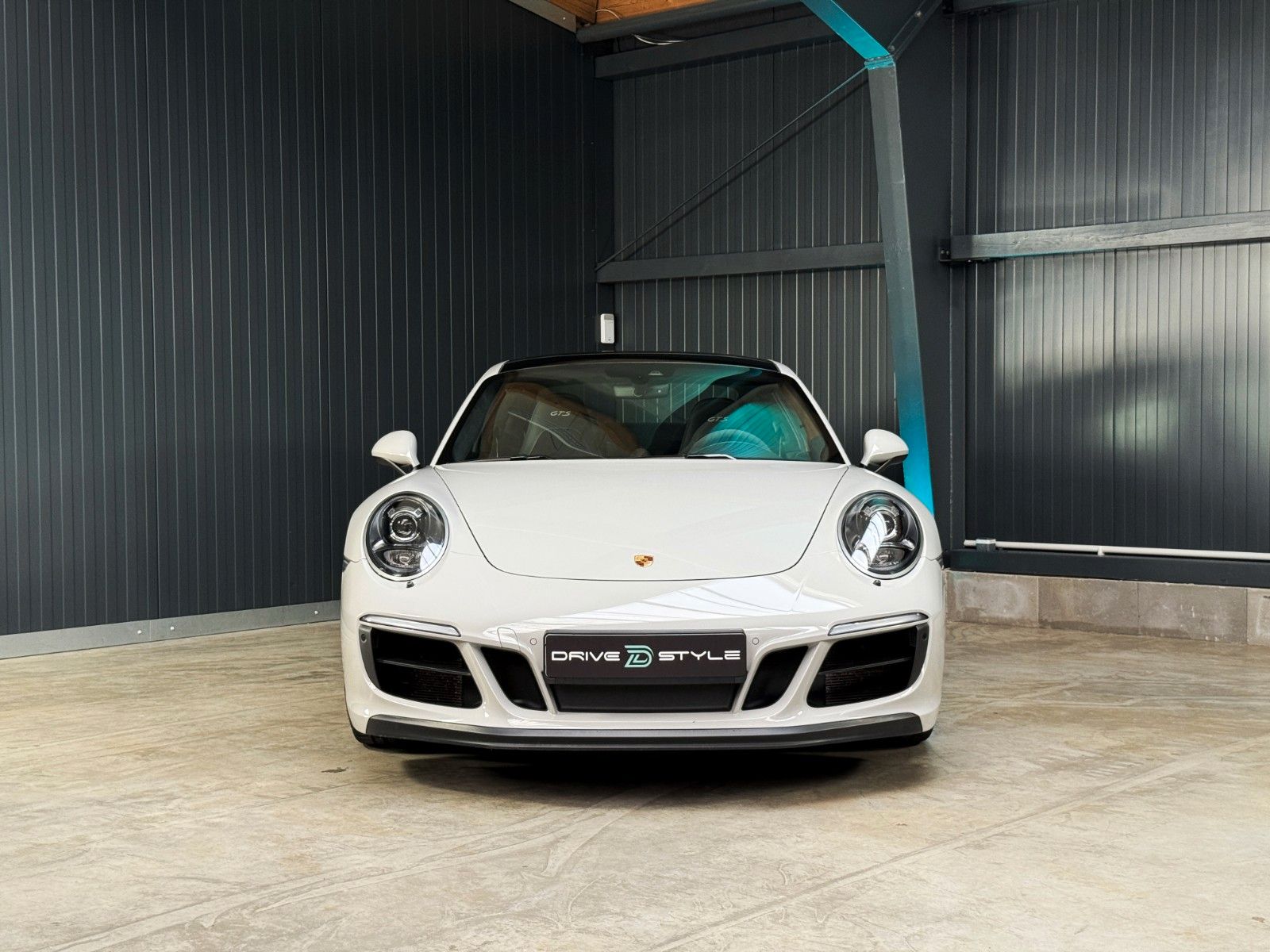 Fahrzeugabbildung Porsche 991 4 GTS + Lift + Vierradlenk + Appr. + Scheckh
