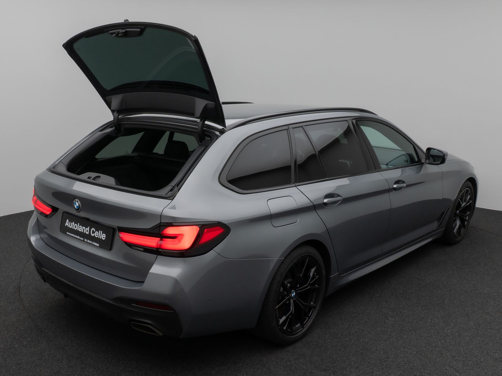 Fahrzeugabbildung BMW 540d xD M SportPro Kamera Laser HUD DAB HiFi 19"