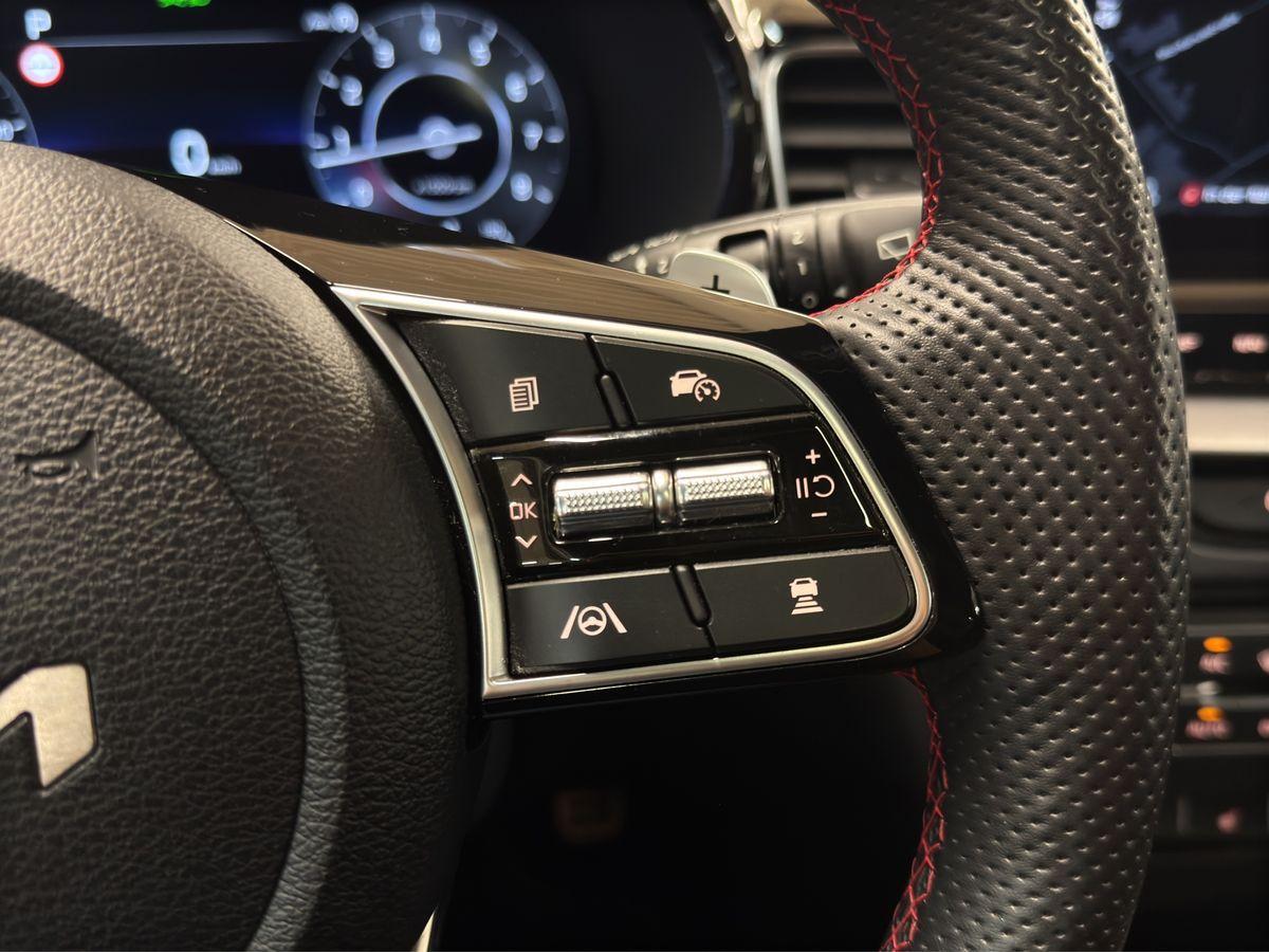 Kia PROCEED 1.6T GT PANO-DACH+NAVI+LED+KAMERA+CARPLA