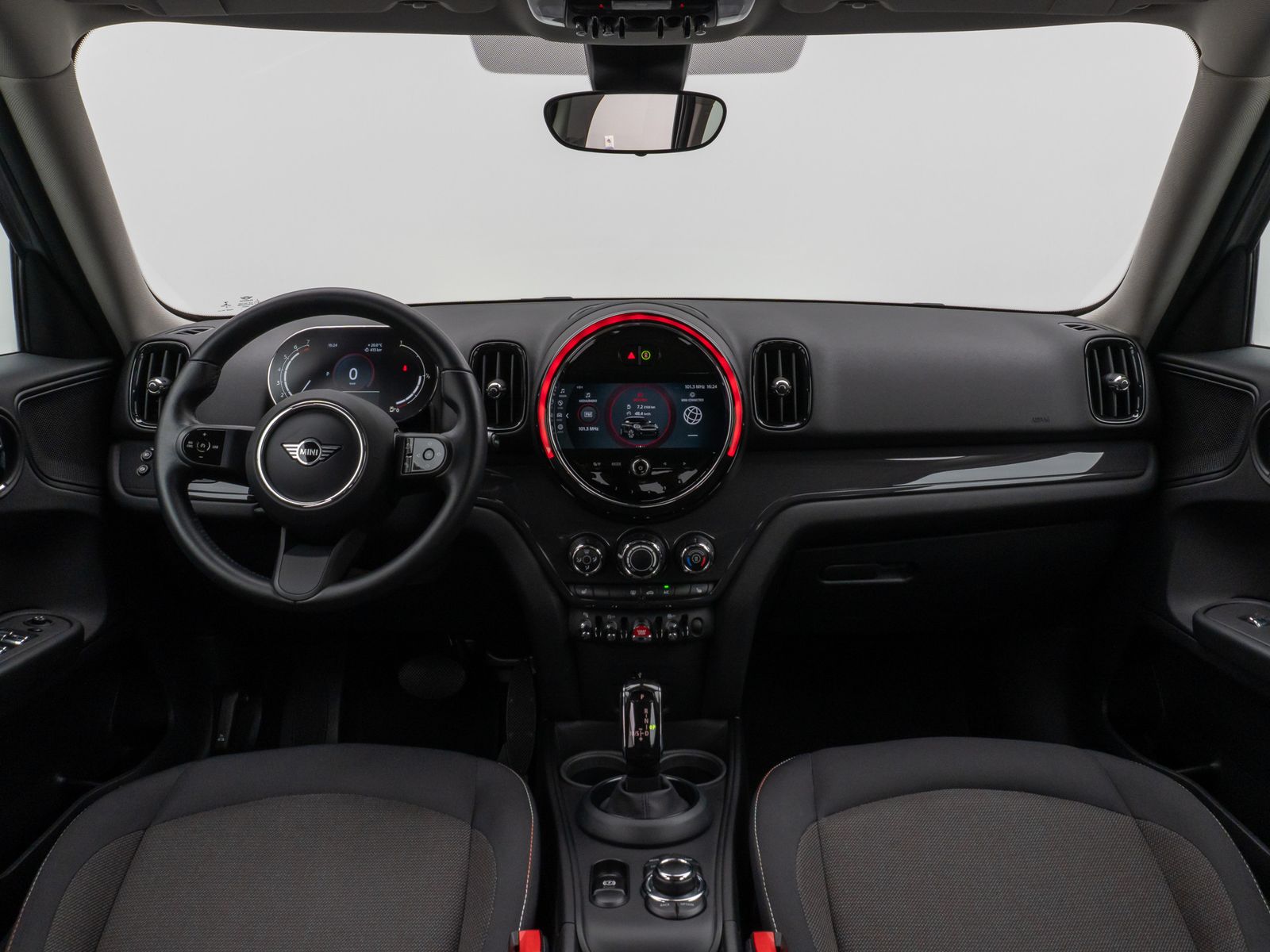 Fahrzeugabbildung MINI One Countryman Essential Trim Kamera AHK LED