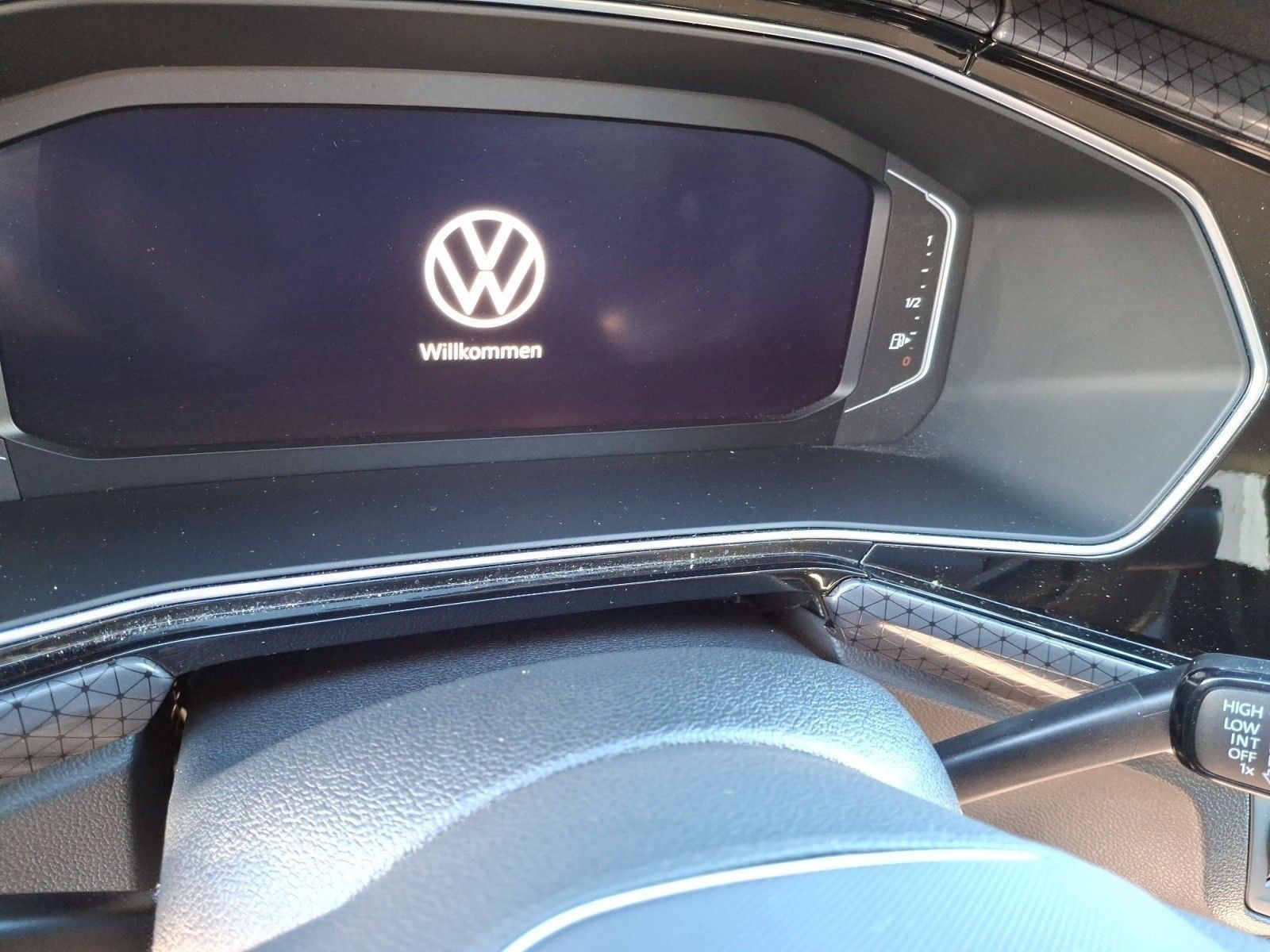 Volkswagen T-Cross - Bild 10