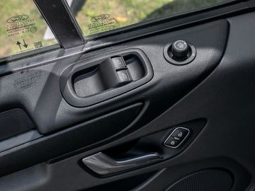Ford Transit Custom 320 L1 2.0 Trend Sicht-Paket