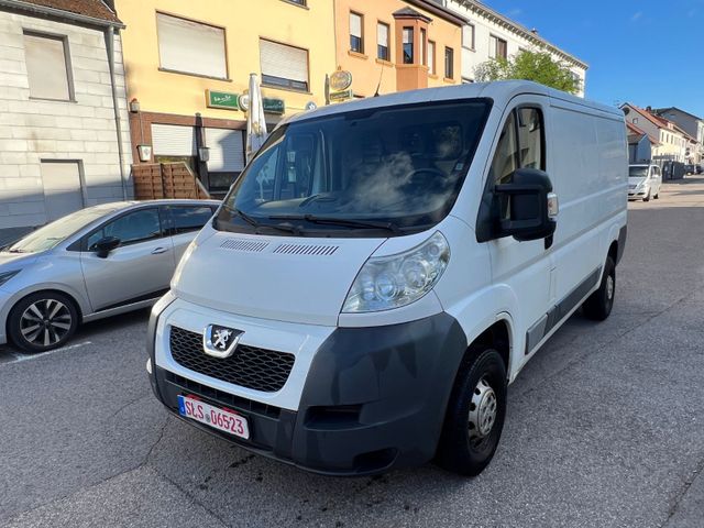 Peugeot Boxer 2,2*AHK*KLIMA*AHK*AHL 2500KG*TUV/AU NEU*