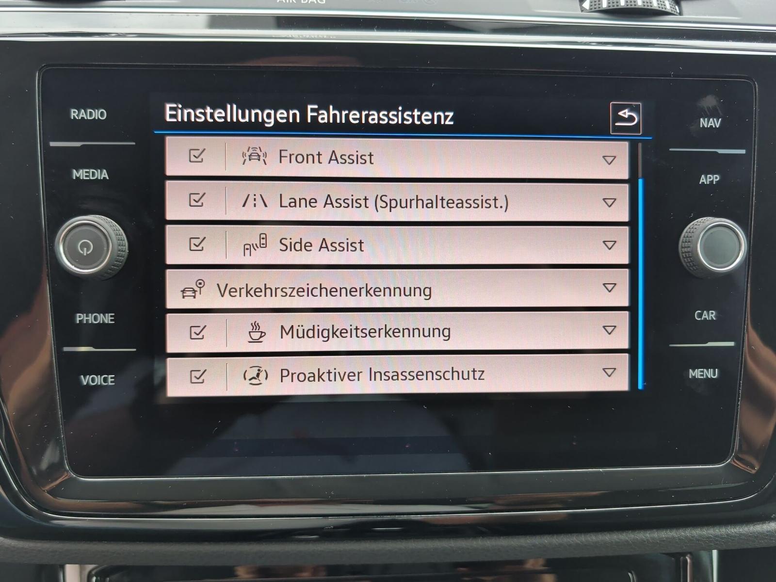 Volkswagen Touran 1.5 TSI High DSG 7Sitze+Standhzg+ACC+Kame, миниатюра 22