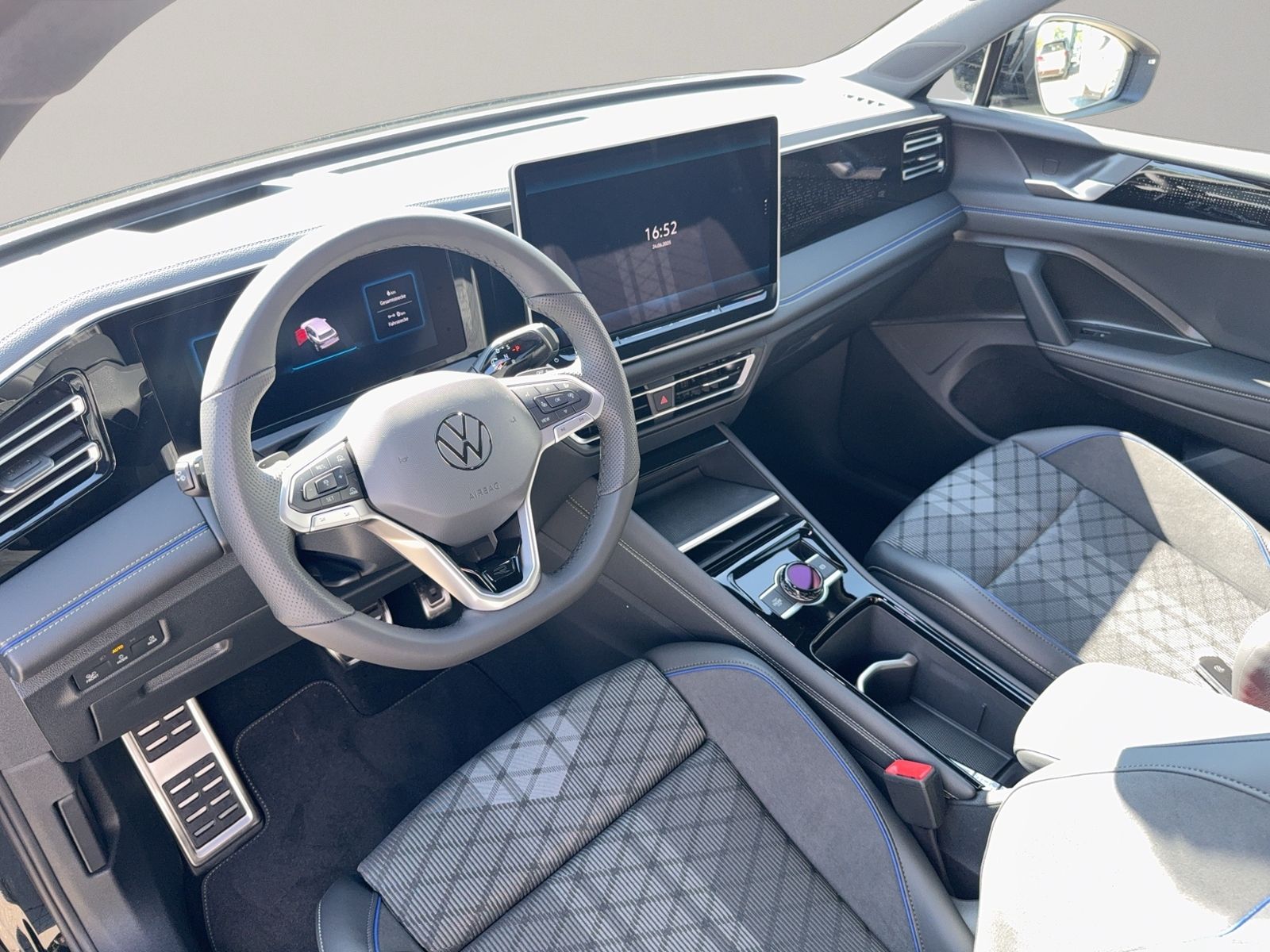 Tiguan 1.5 TSI eHybrid R-Line, AHK, IQ.Drive, Bl