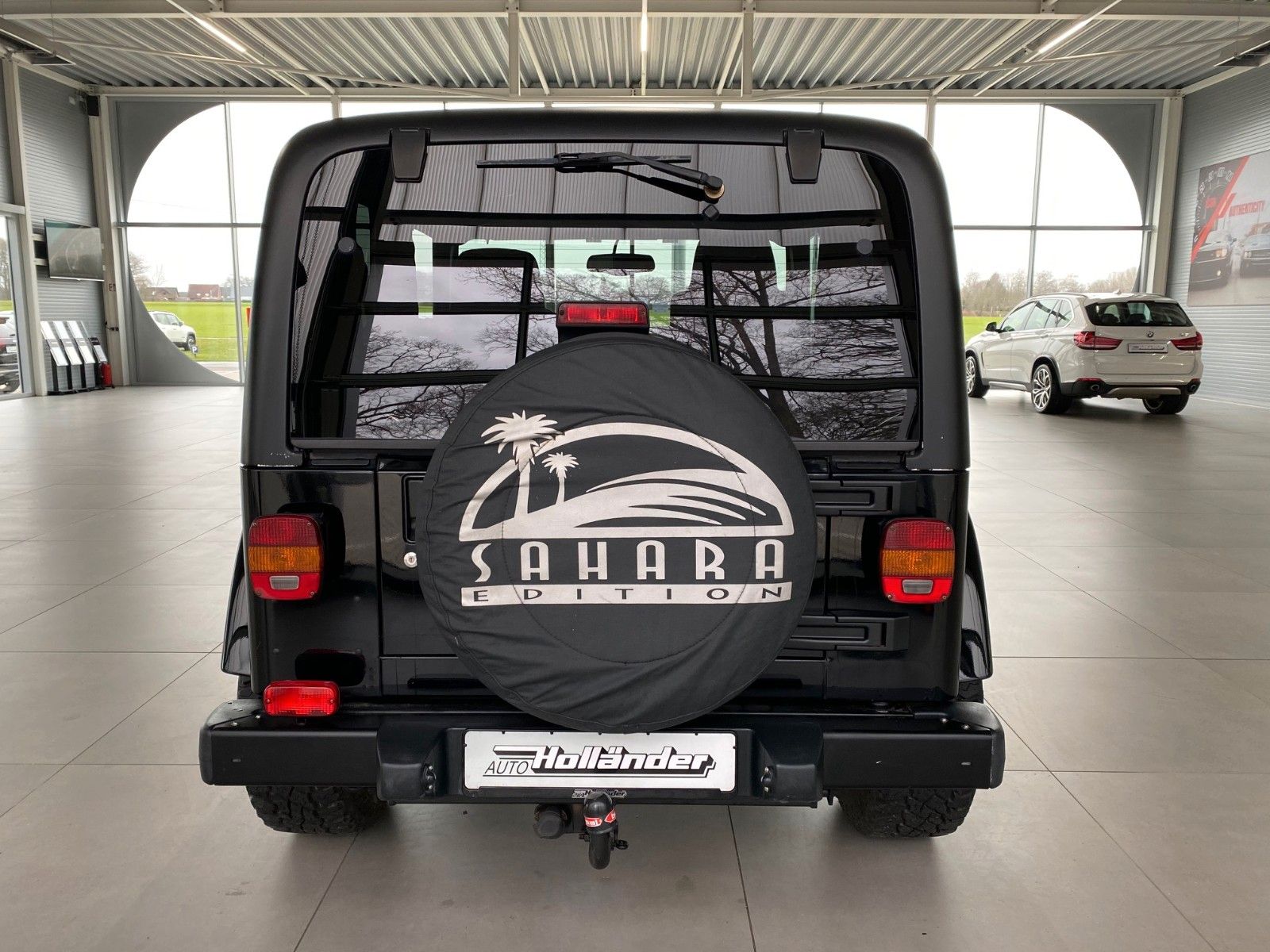 Fahrzeugabbildung Jeep Wrangler 4.0 Sport BFGoodrich T/A 265/70R16 TOP