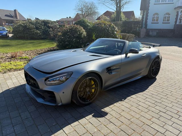 Mercedes-Benz AMG GTR Roadster 1 of 750 Night Distro