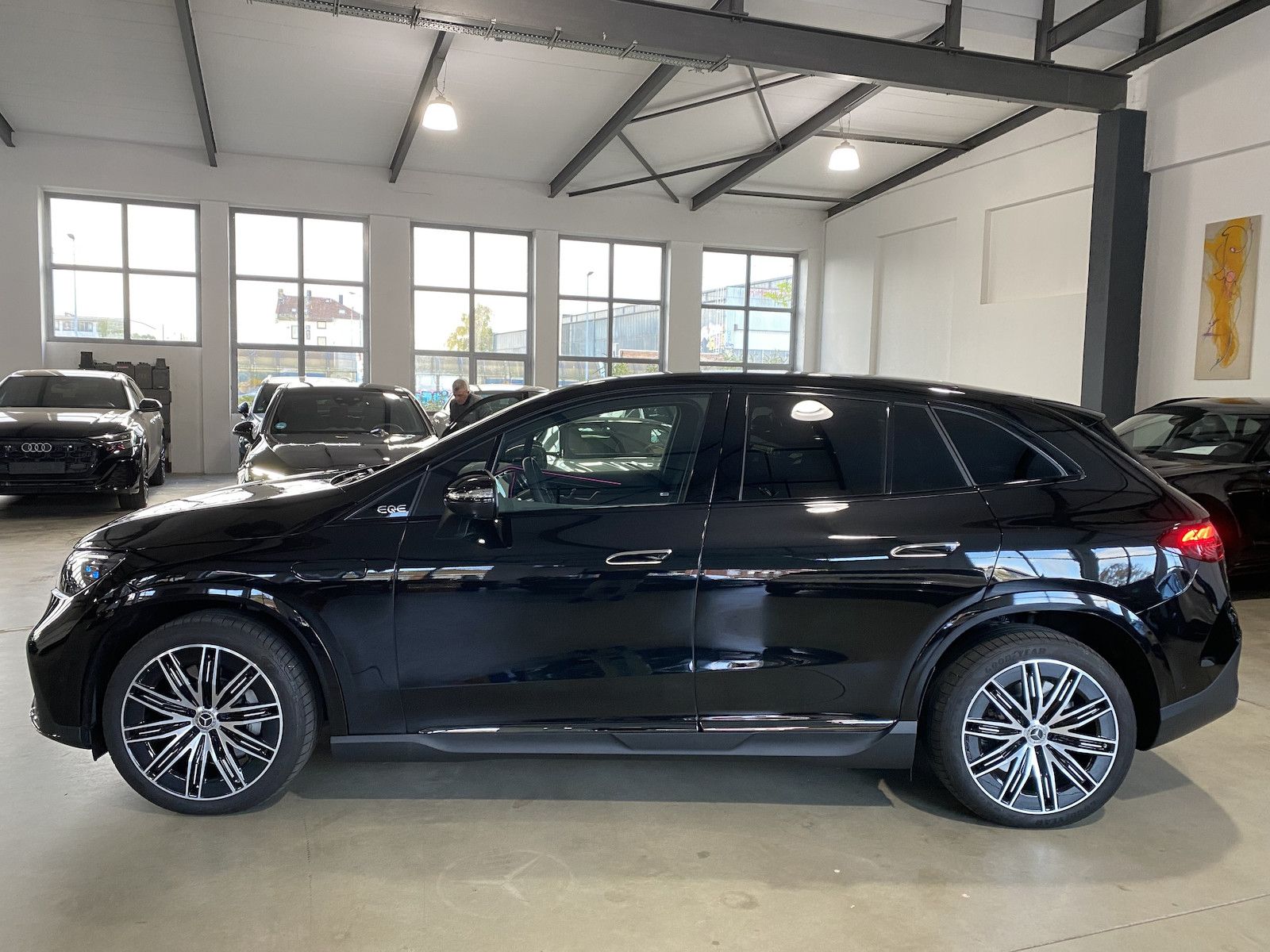 Fahrzeugabbildung Mercedes-Benz EQE SUV 500 4M AMG/HYPER/PANO/´21/BUR/360/AHK/