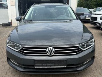 Volkswagen Passat - 4