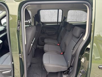 Fiat Doblo Maxi M1 1.5 130cv Kam.+Navi+SHZ+2xKlima