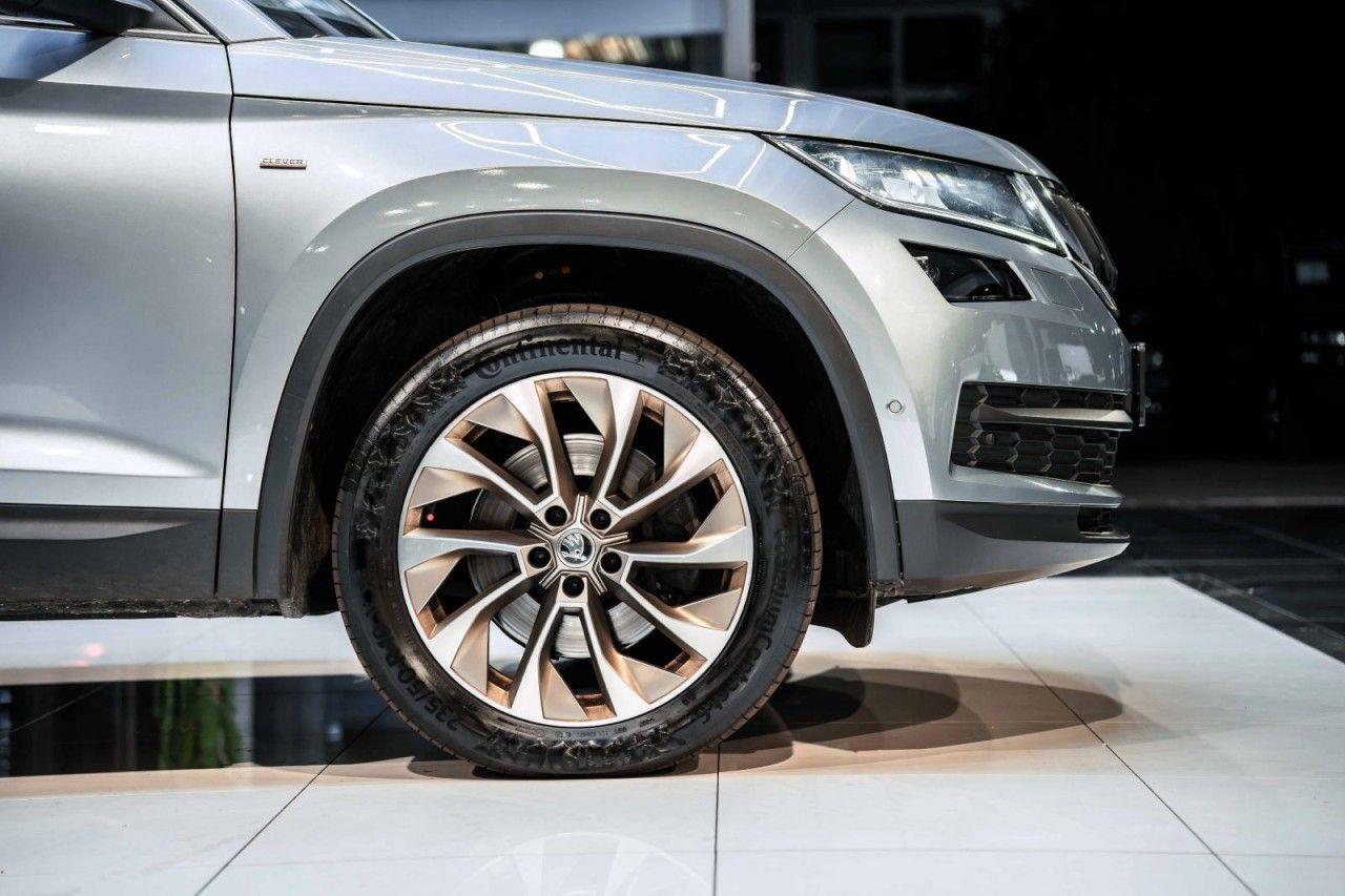 Skoda Kodiaq 2.0 TDI DSG Clever 4x4 AHK STAHZG 7-Sitze
