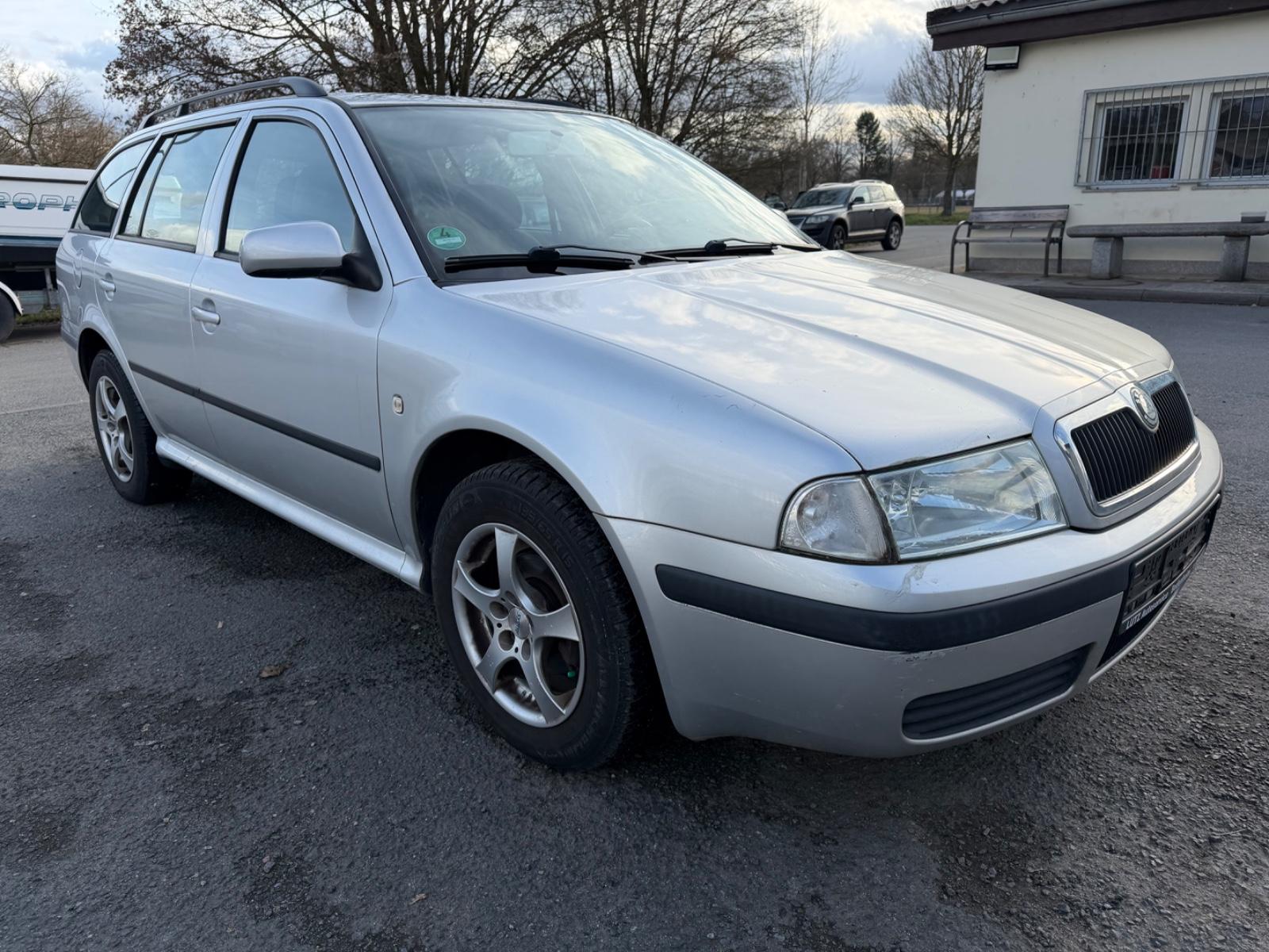 Skoda Octavia Combi Tour