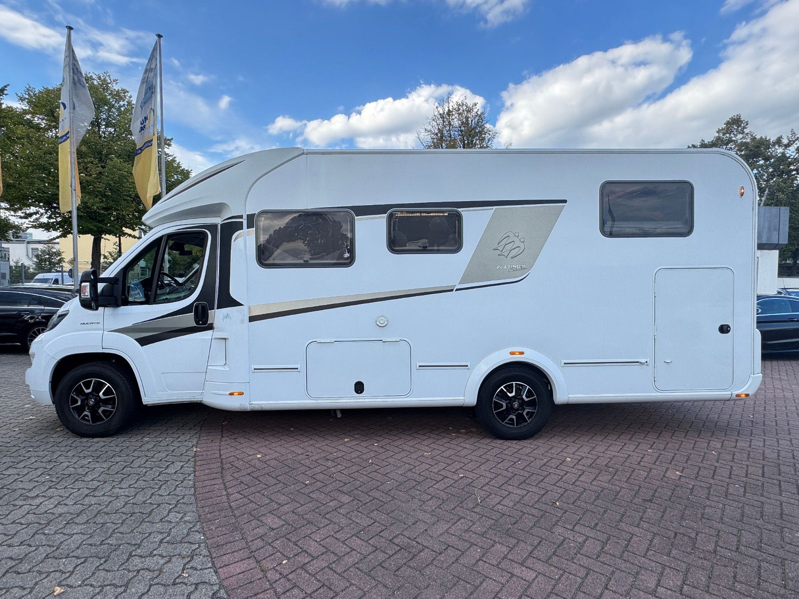 Fahrzeugabbildung Knaus SUN TI 700 MEG PLATINUM SELECTION FIAT 1.HAND