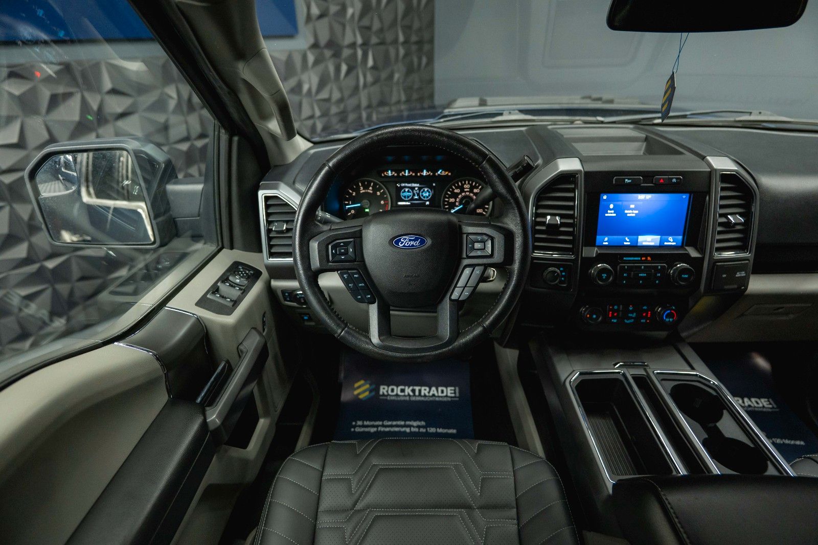 Fahrzeugabbildung Ford F150 V6 4x4 Offroad SuperCrew RAPTOR HardTop 19%