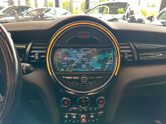 MYAUTOCENTER – Gebraucht- und Jahreswagen mit Werkstattservice in Pfaffenhofen MINI COOPER_SD *PANO*TEMPO*PDC*2-ZONEN*SPORT*