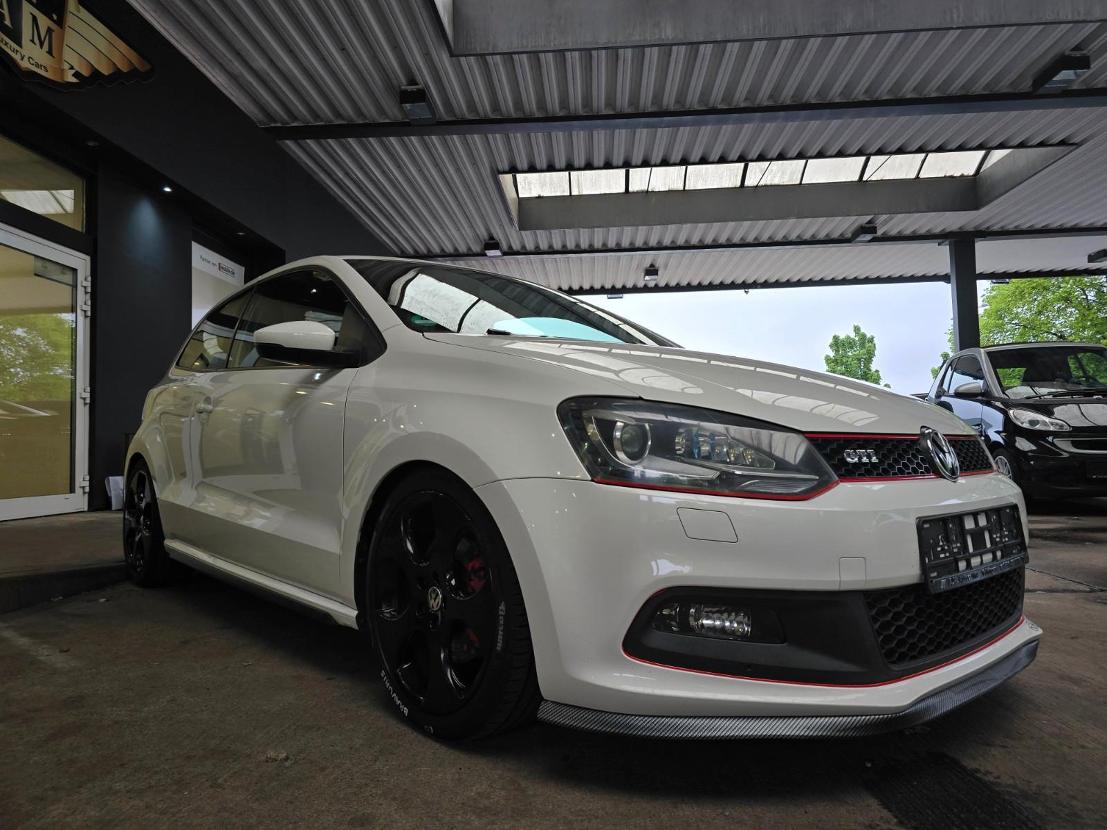 VOLKSWAGEN POLO V - GTI -  DSG - 179 CV- BI-XENON