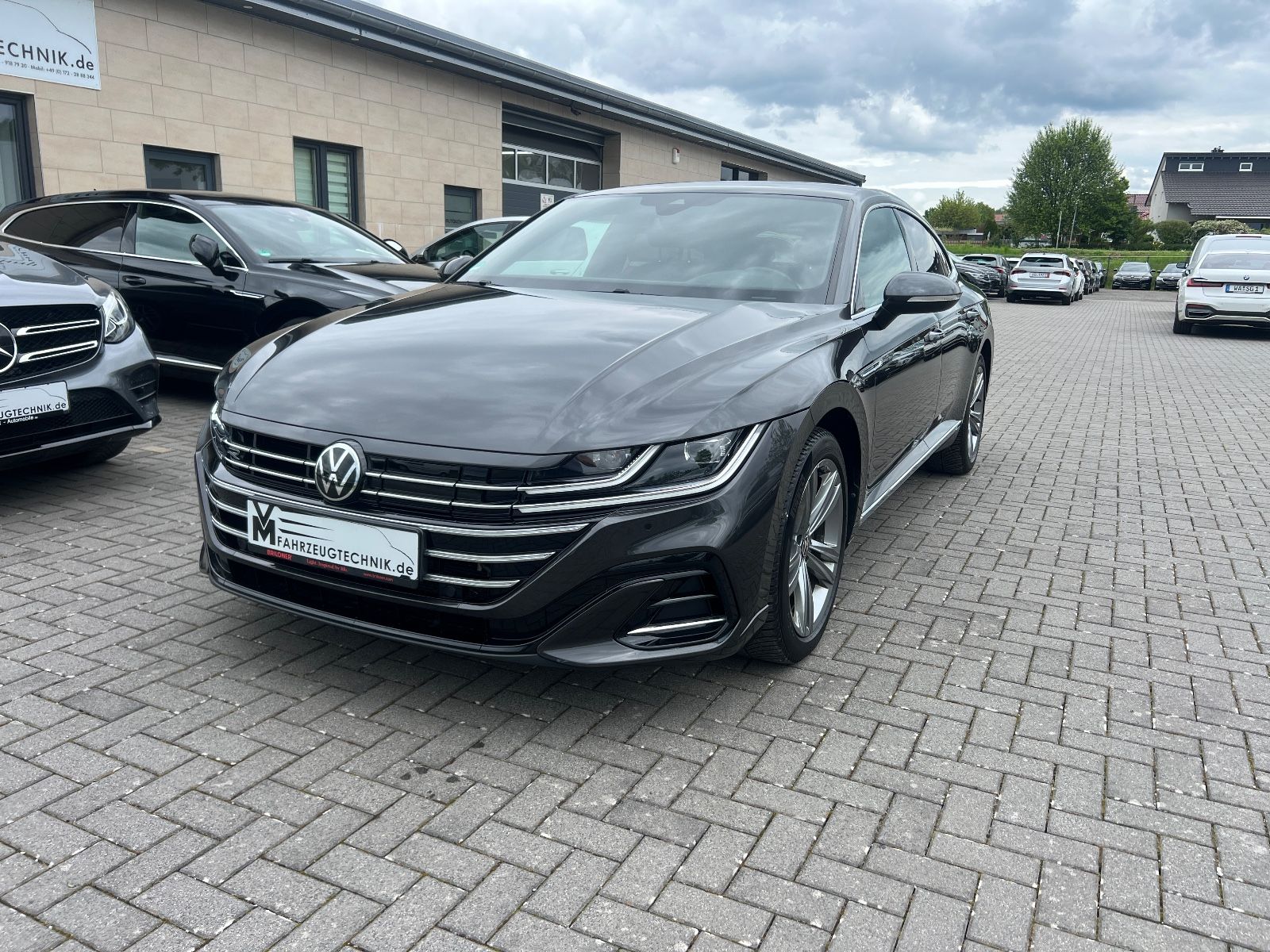 Volkswagen Arteon R-Line IQ.Light*H-Up*R-Kam*