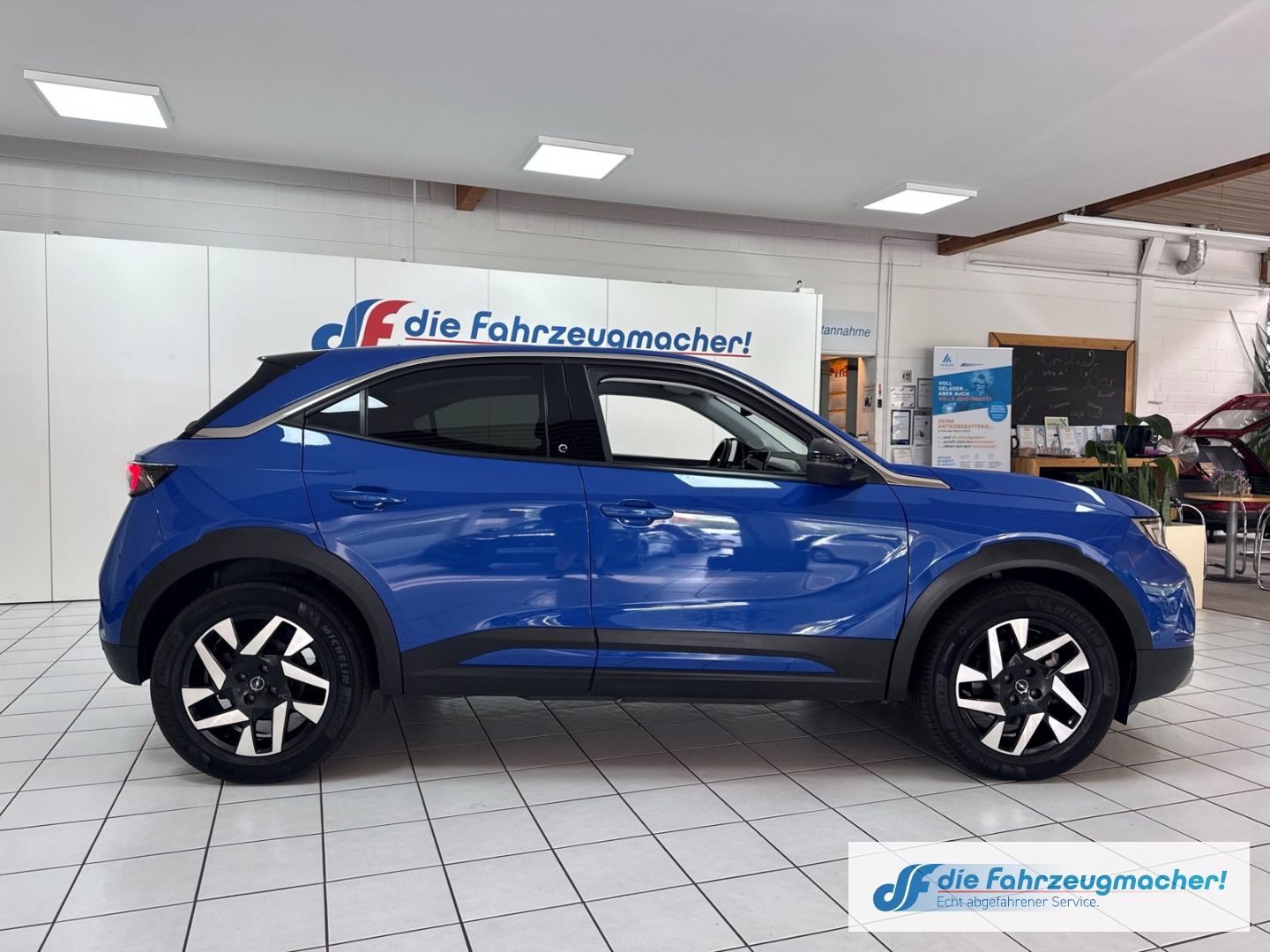 Fahrzeugabbildung Opel Mokka e Elegance Navi Digitales Cockpit LED ACC