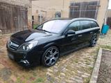 Opel Vectra - Opel Vectra mit Diesel-Antrieb: Kombi