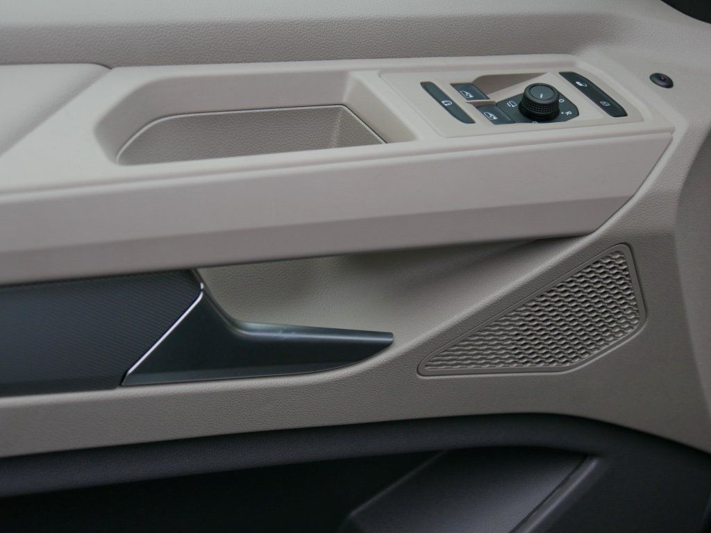 Fahrzeugabbildung Volkswagen T7 California Beach 2.0 TDI DSG AHK