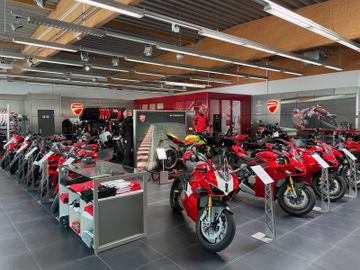 Ducati Streetfighter V4S
