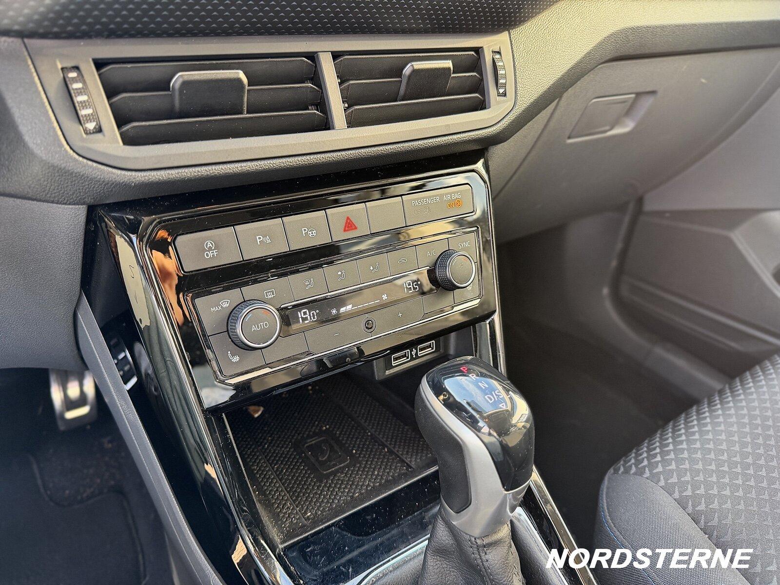 Volkswagen Automatik KLIMA NAVI RÜCKKAMERA Active Klima/BC