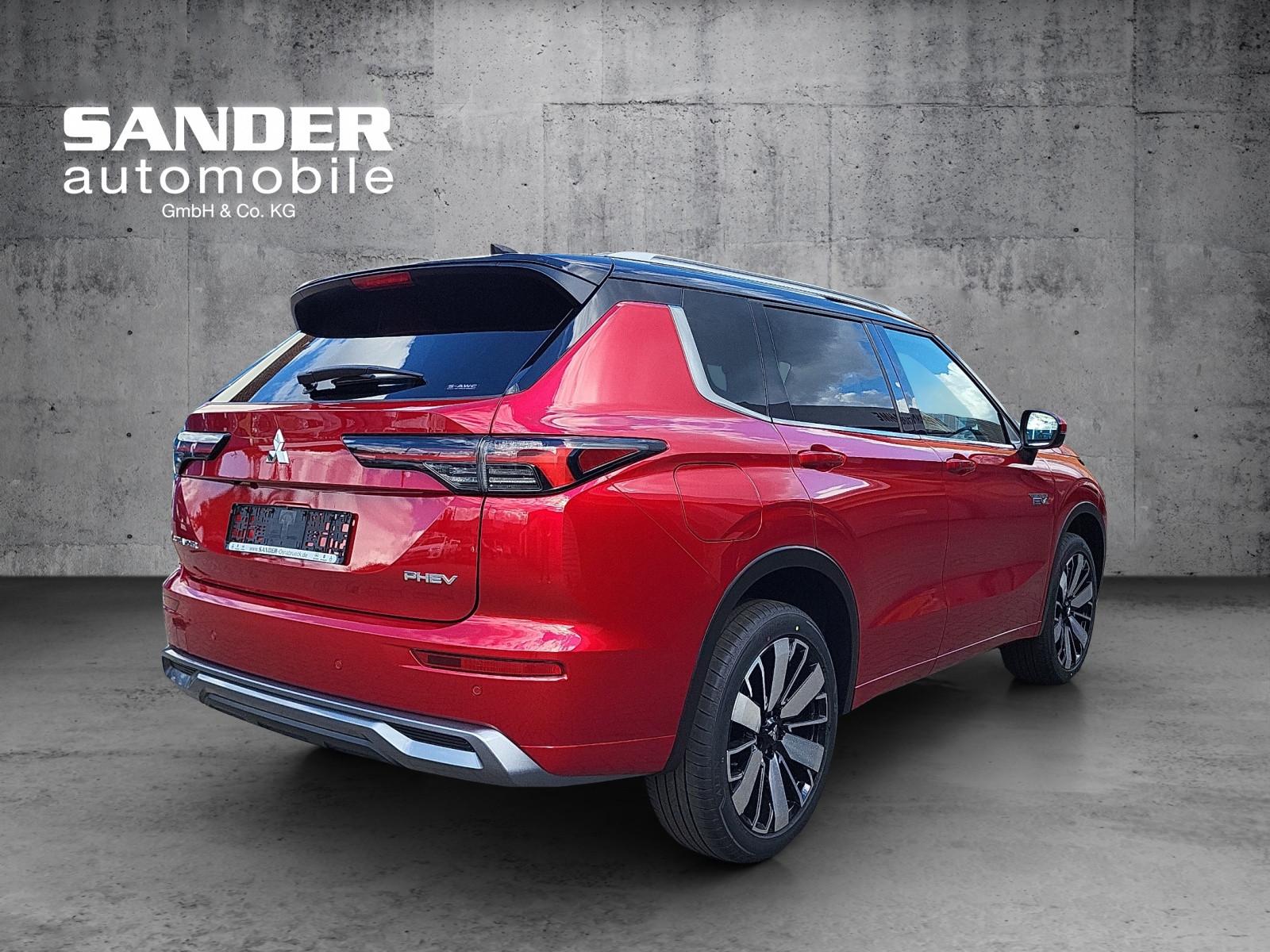 Mitsubishi Outlander 2.4 PHEV 4WD Top -PANO/Leder/HUD