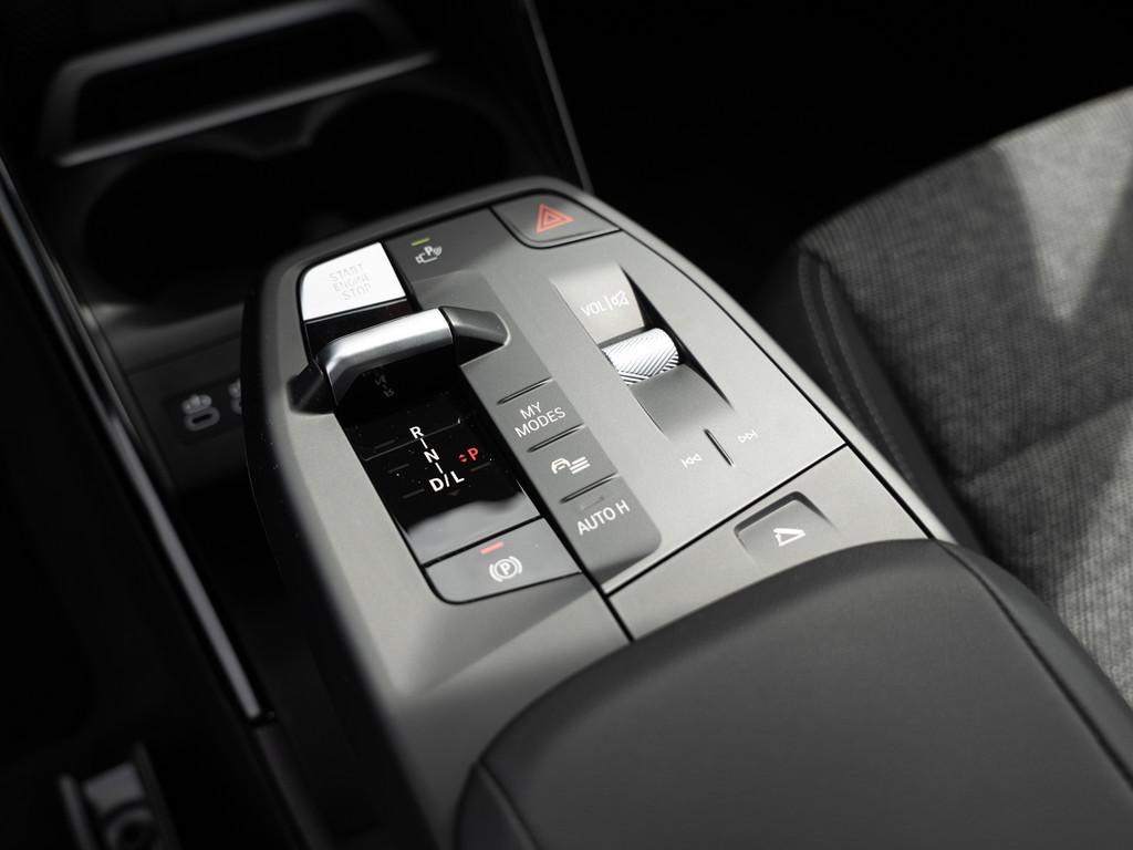 BMW 220 Active Tourer AHK LED NAVI H/K KAMERA SHZ, миниатюра 21
