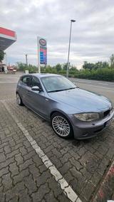BMW E87, 120i - BMW 120 aus 2005: 120i
