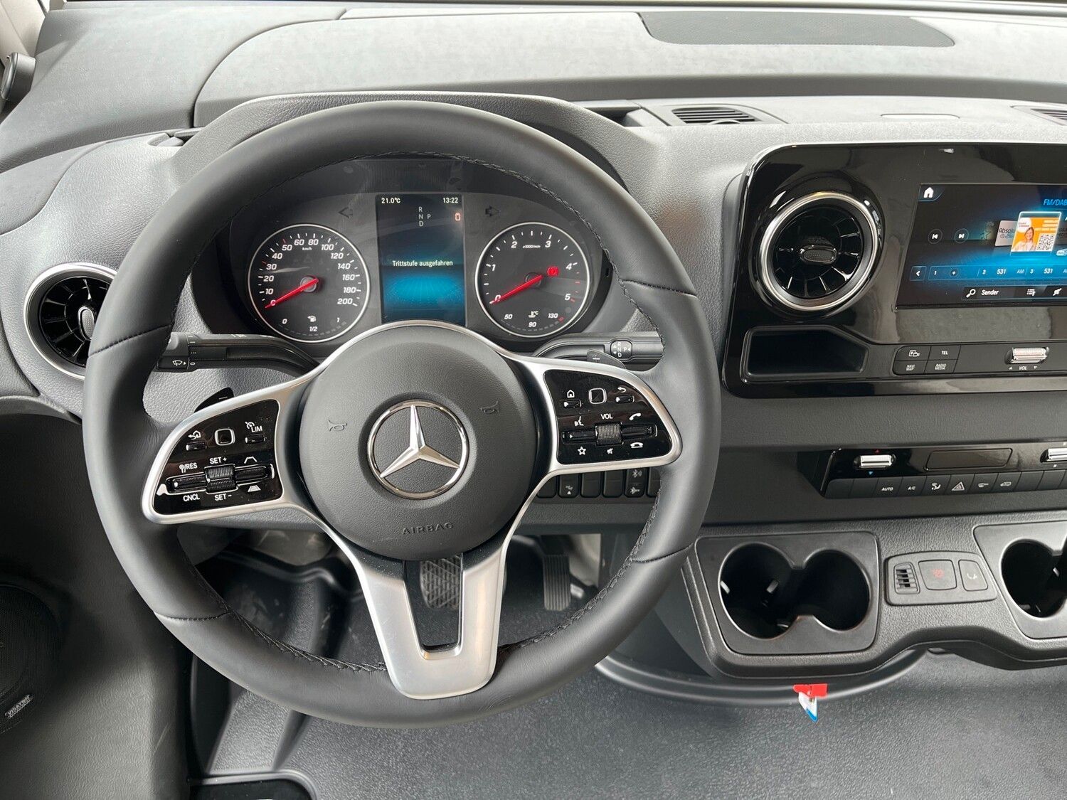Fahrzeugabbildung HYMER / ERIBA / HYMERCAR Hymer B-MC I 600 Whiteline BMC i 600
