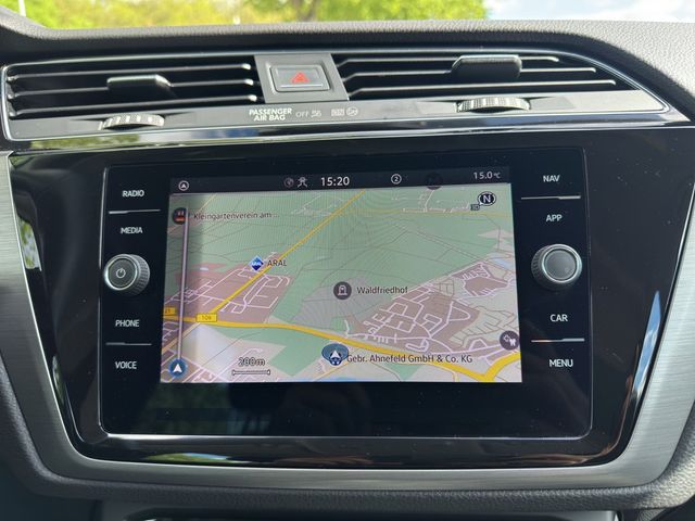 Touran 2.0 TDI Comfortline DSG NAVI ACC STANDHZ