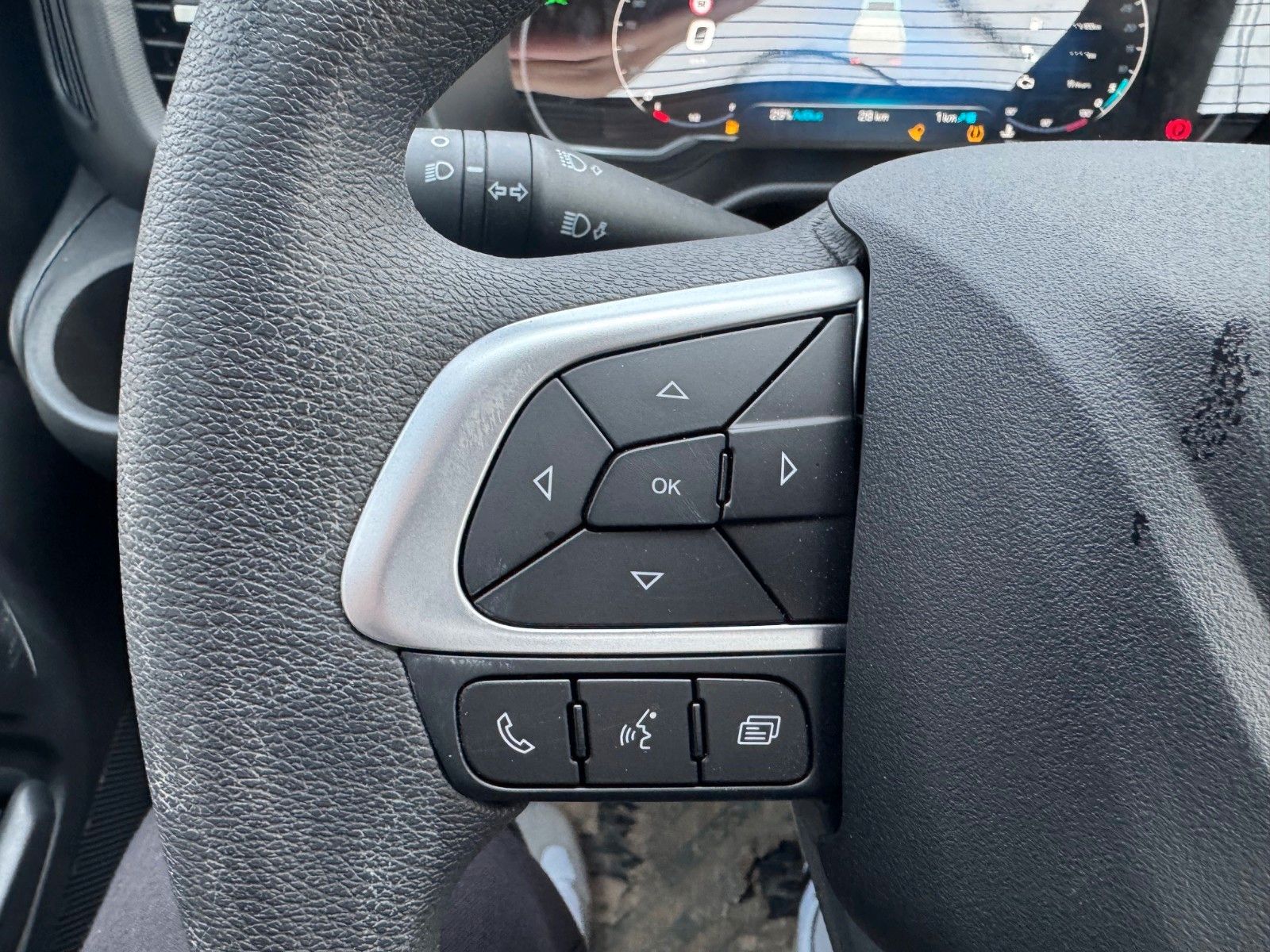 Fahrzeugabbildung Iveco Daily 70C18 H 3.0L *R3.450mm*AHK*Kamera*Sperre*